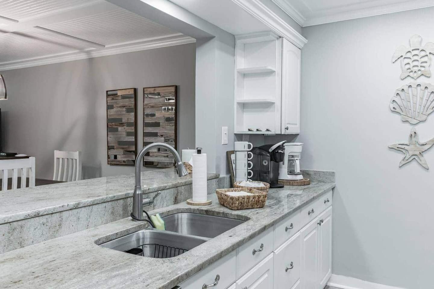 Forest Beach Condo Walk To Coligny, Pool, Tennis Hilton Head Island Exterior foto